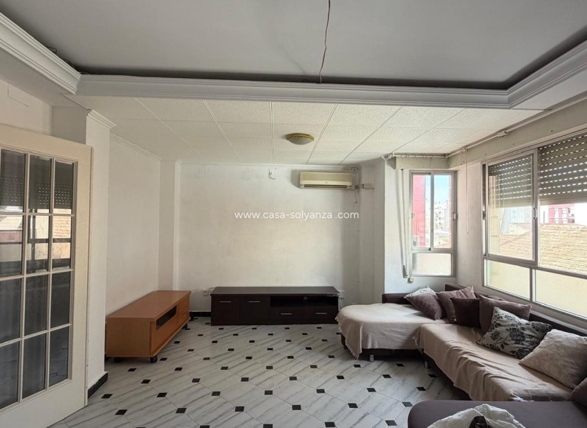 Reventa - Apartamento / piso - Torrevieja - Center
