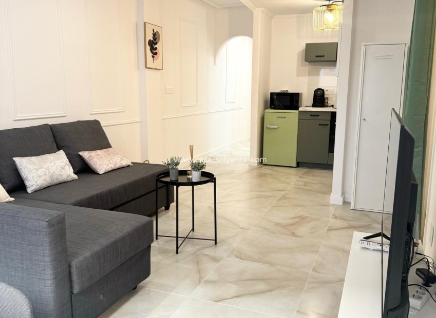 Reventa - Apartamento / piso - Torrevieja - Center