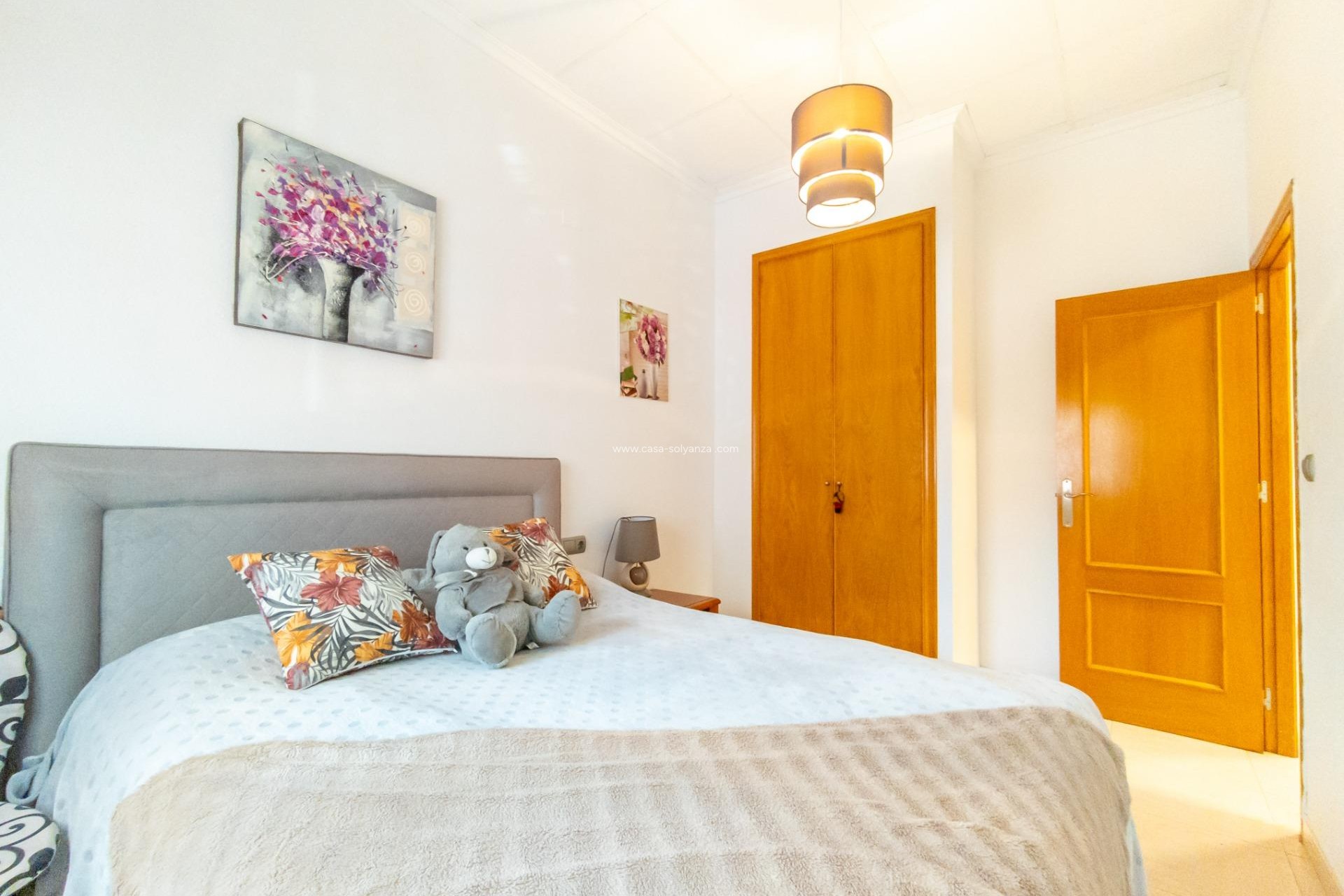 Reventa - Apartamento / piso - Torrevieja - Center