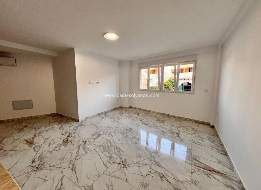 Reventa - Apartamento / piso - Torrevieja - Center
