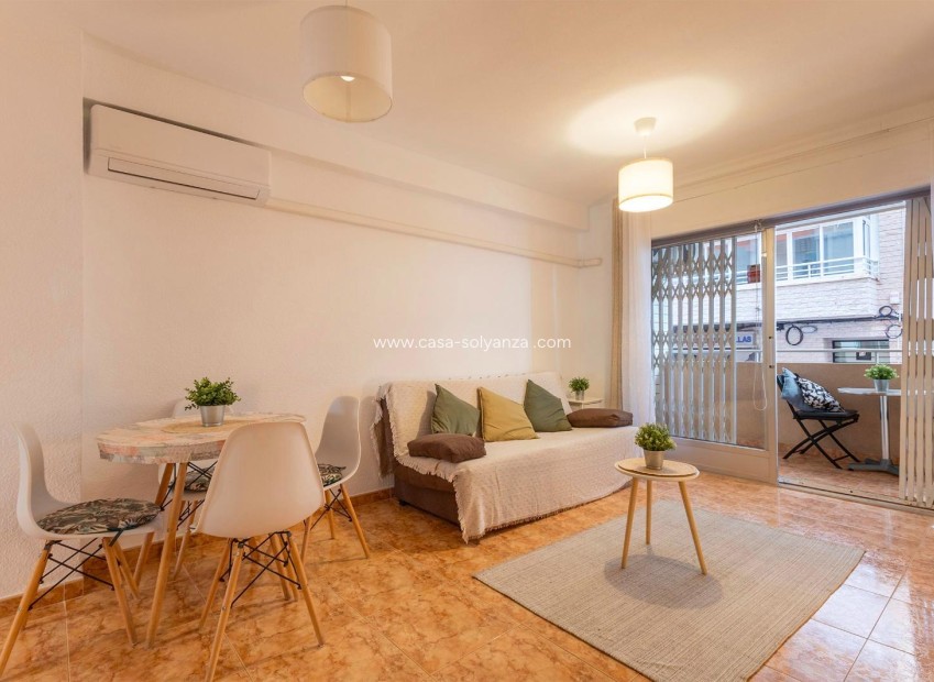 Reventa - Apartamento / piso - Torrevieja - Center