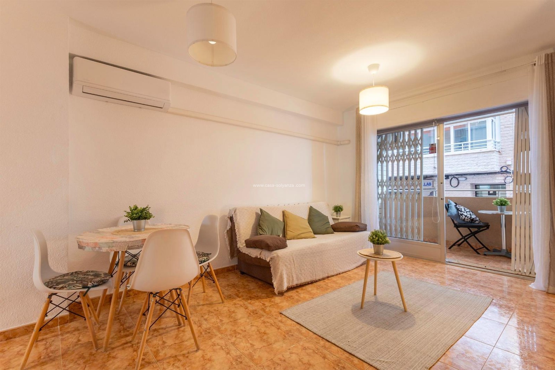 Reventa - Apartamento / piso - Torrevieja - Center