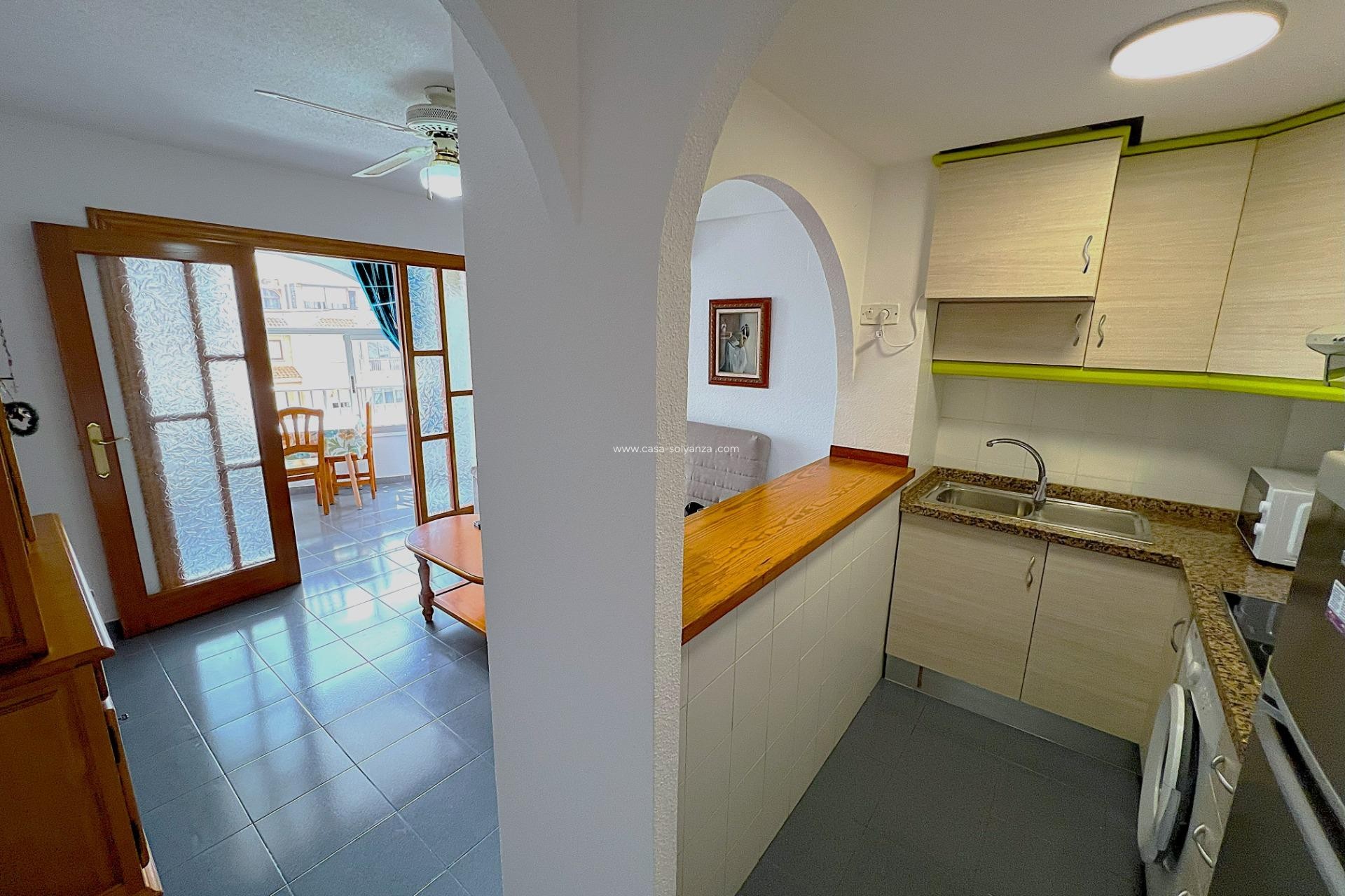 Reventa - Apartamento / piso - Torrevieja - Center