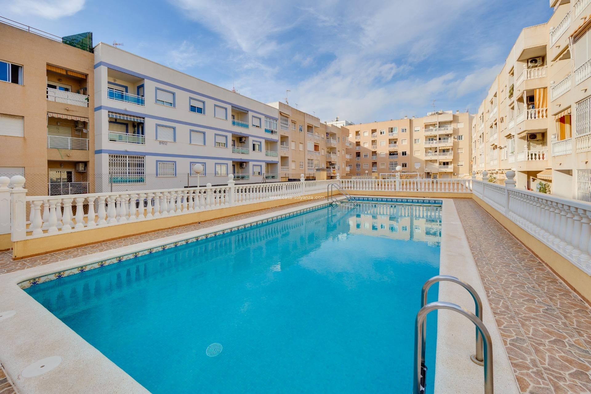 Reventa - Apartamento / piso - Torrevieja - Center