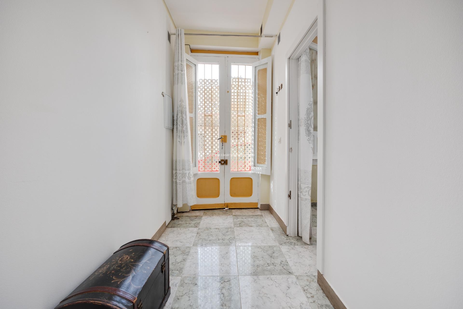 Reventa - Apartamento / piso - Torrevieja - Center