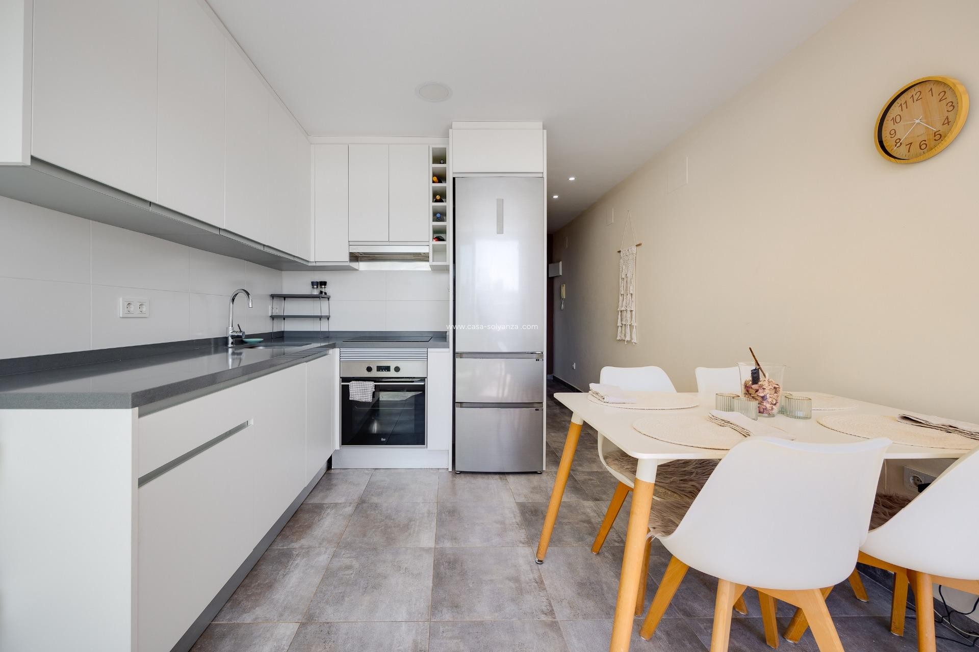 Reventa - Apartamento / piso - Torrevieja - Center