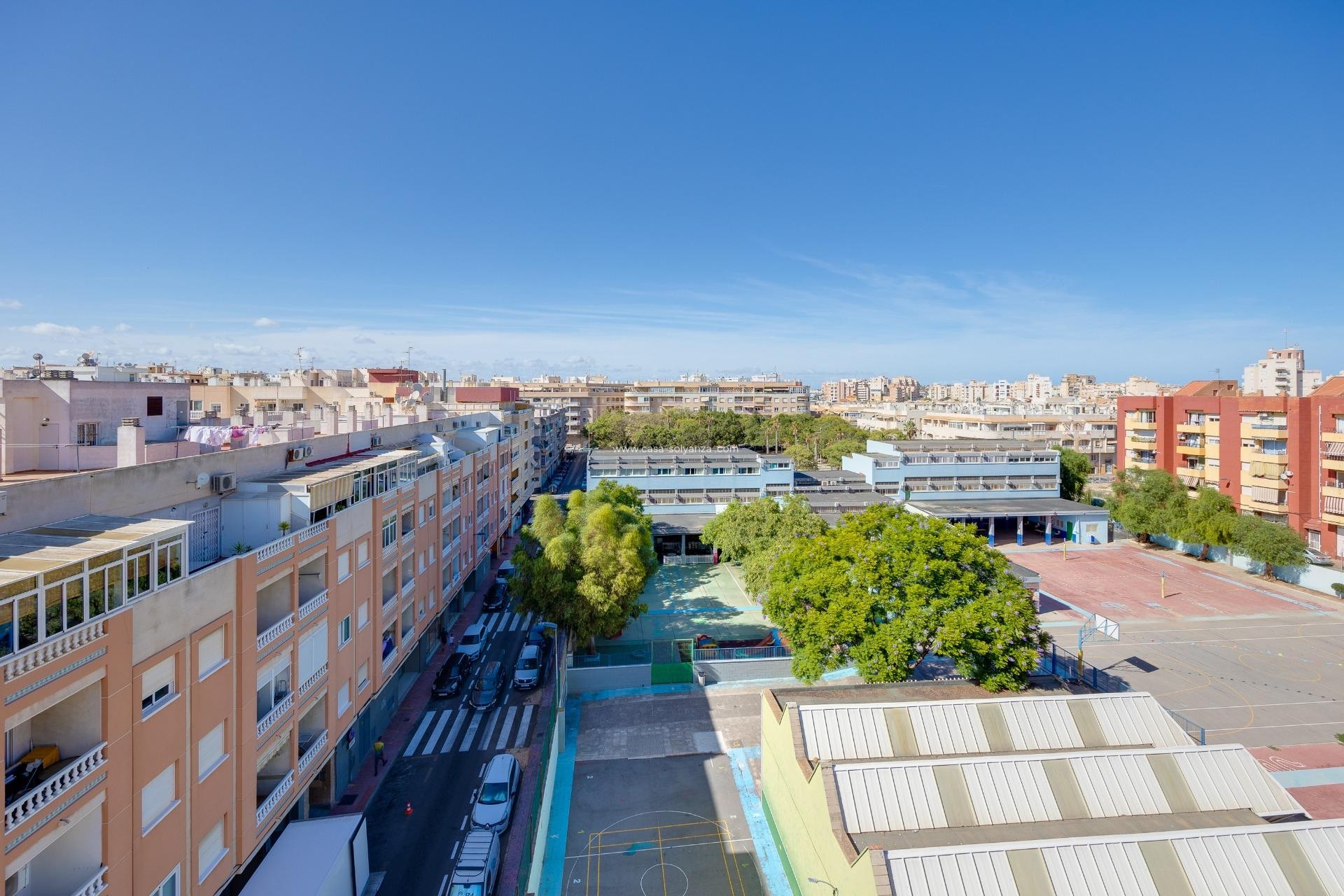 Reventa - Apartamento / piso - Torrevieja - Center