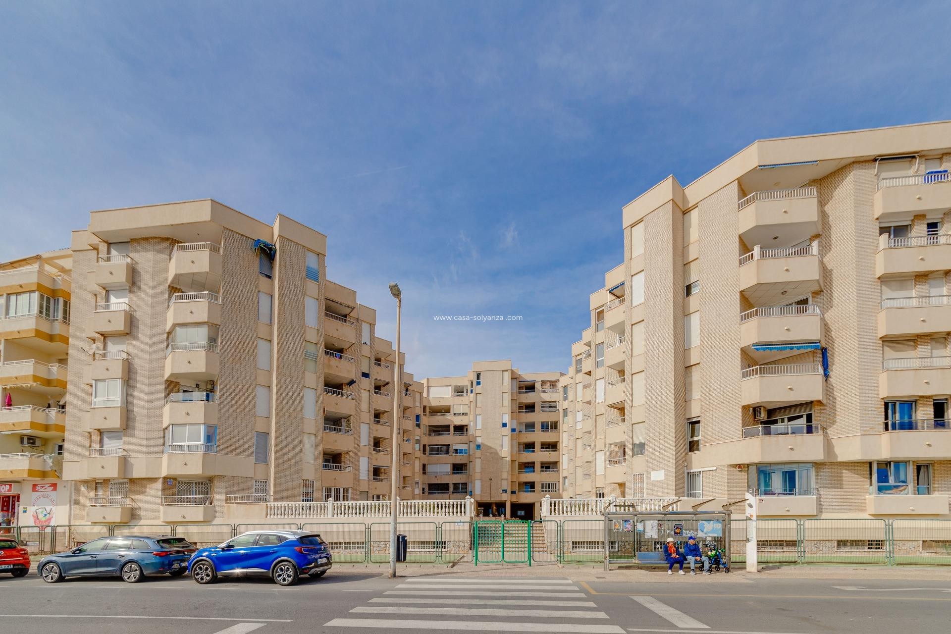 Reventa - Apartamento / piso - Torrevieja - Center