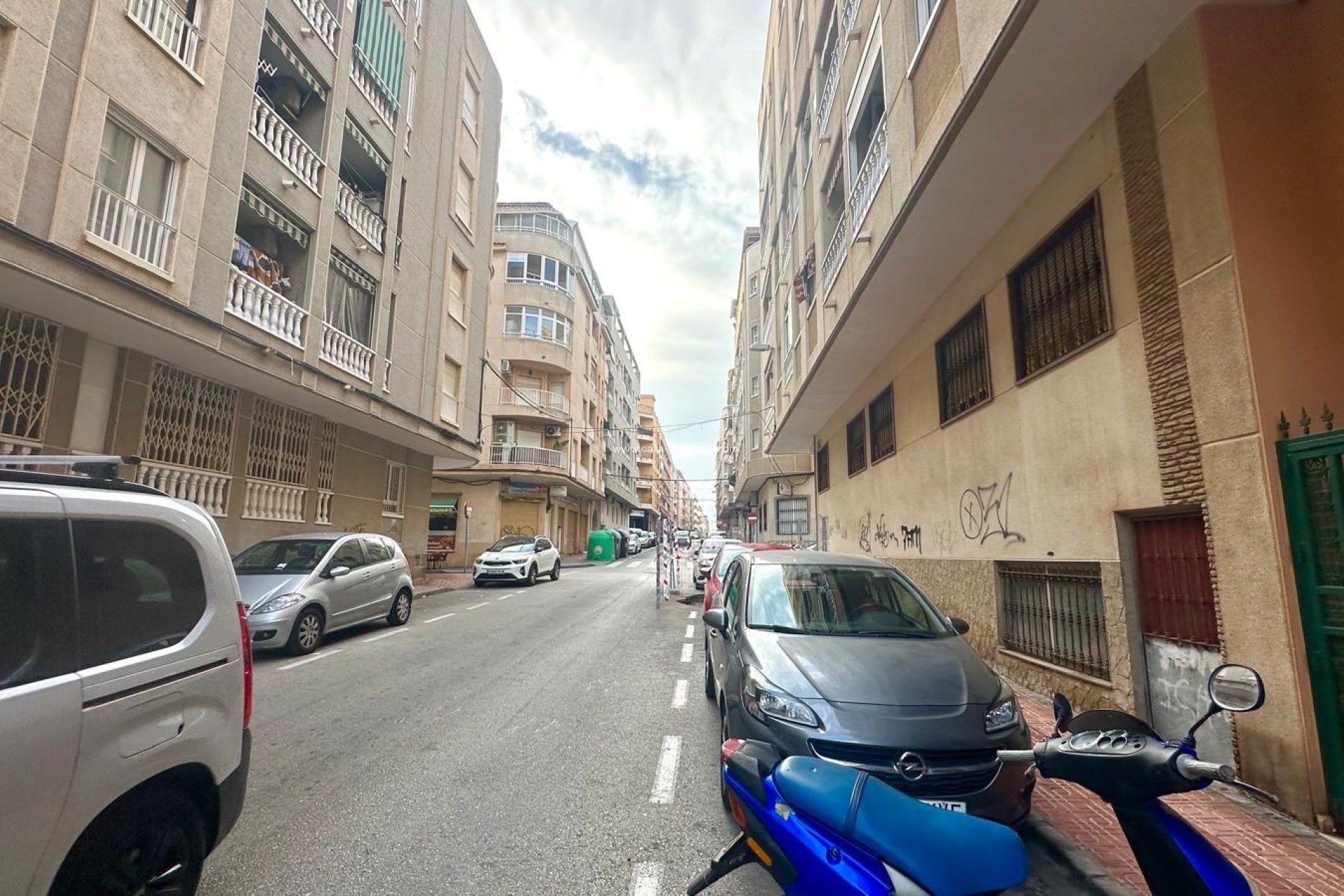 Reventa - Apartamento / piso - Torrevieja - Center