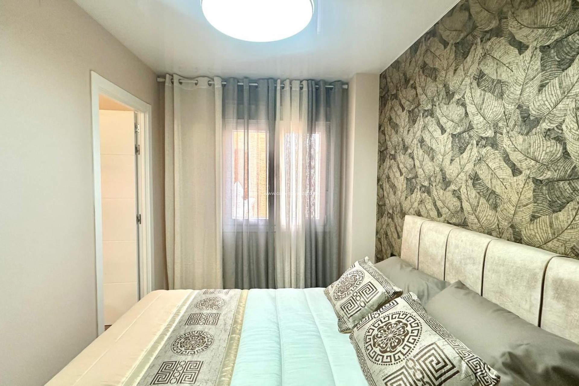 Reventa - Apartamento / piso - Torrevieja - Center