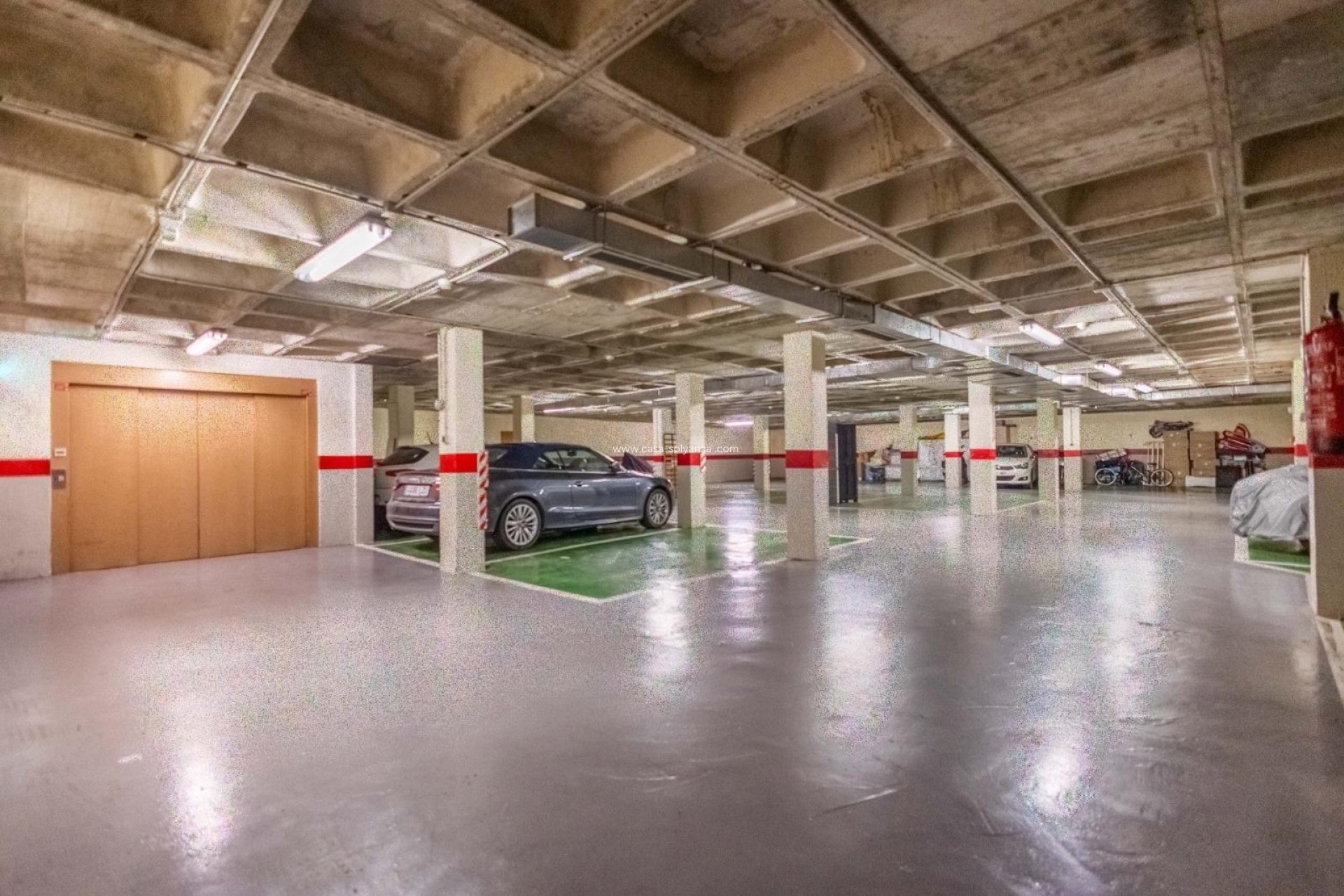 Reventa - Apartamento / piso - Torrevieja - Center