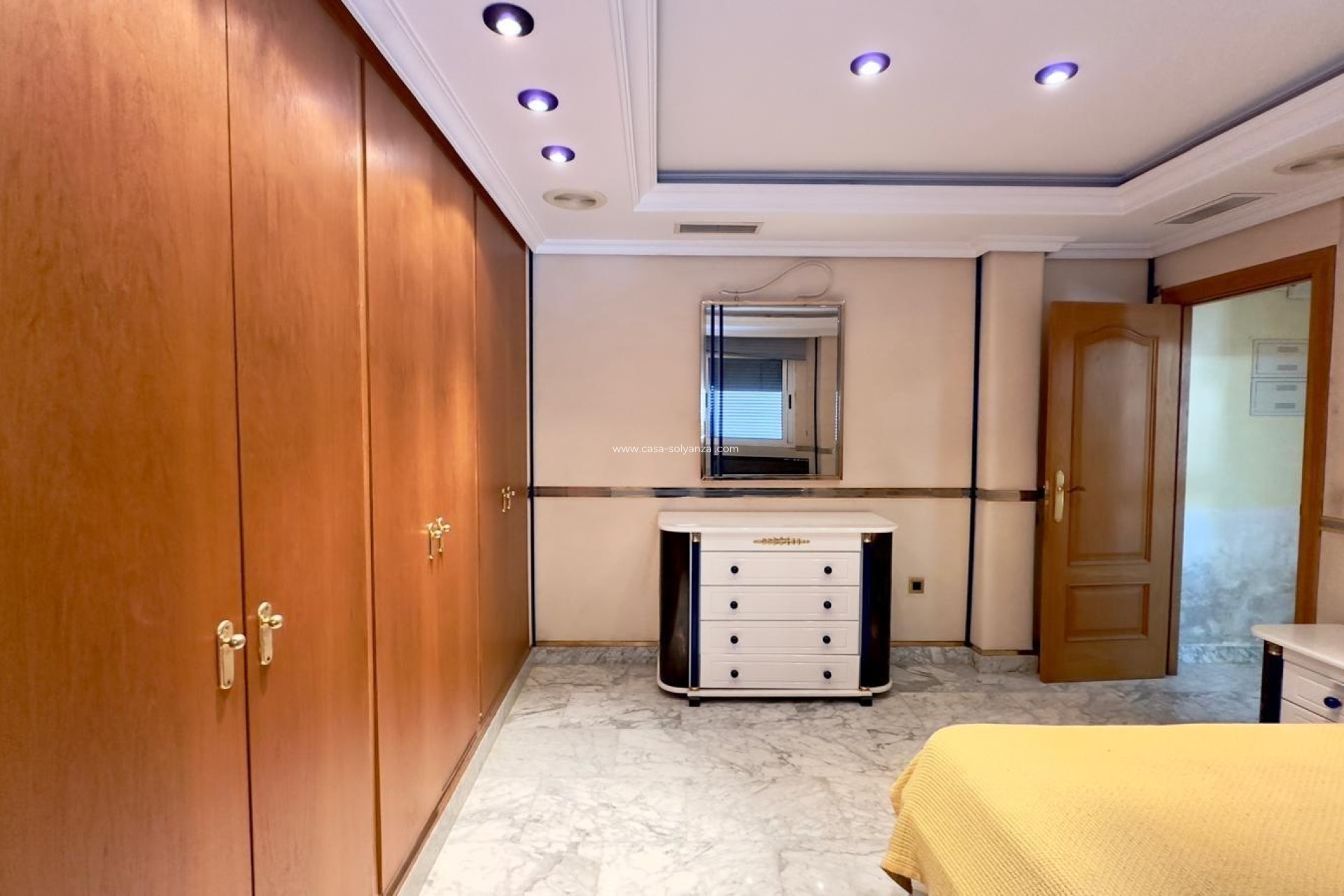 Reventa - Apartamento / piso - Torrevieja - Center