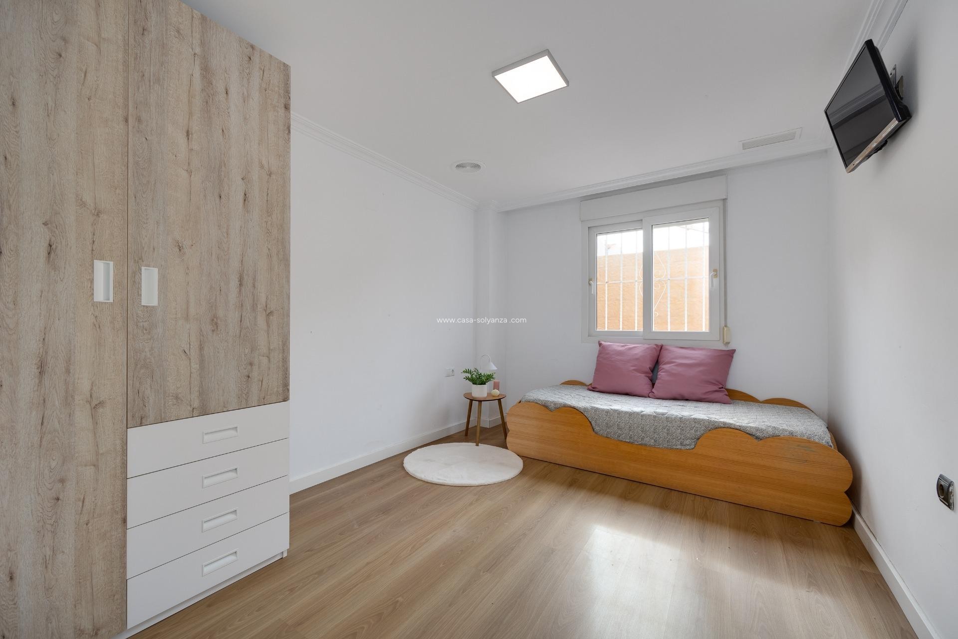 Reventa - Apartamento / piso - Torrevieja - Center