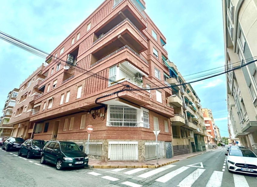 Reventa - Apartamento / piso - Torrevieja - Center