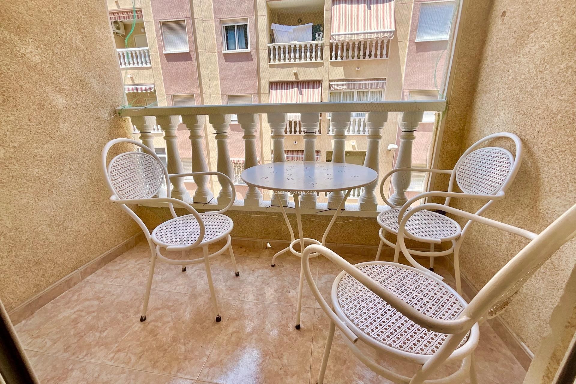 Reventa - Apartamento / piso - Torrevieja - Center