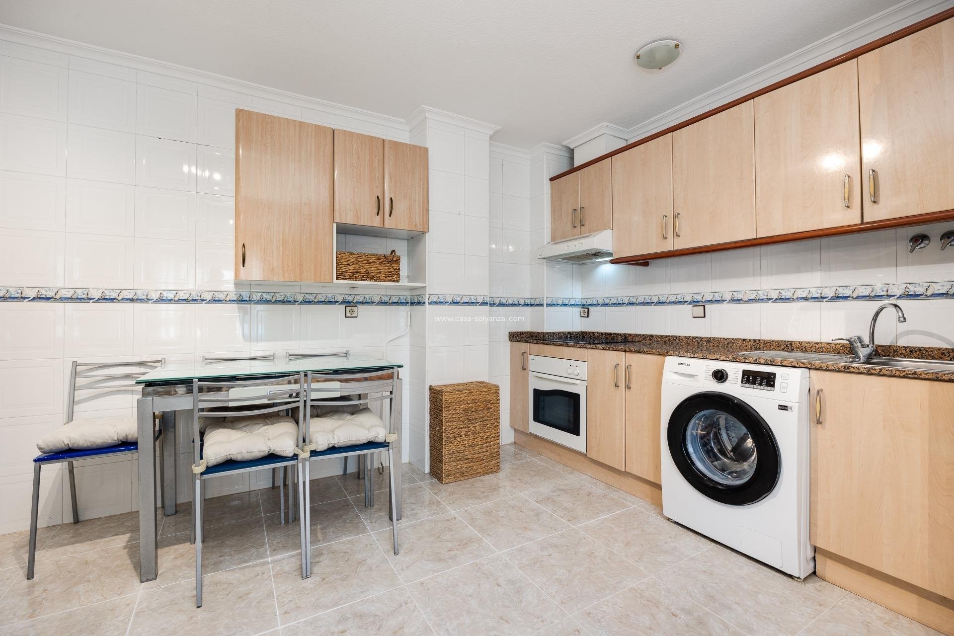 Reventa - Apartamento / piso - Torrevieja - Center