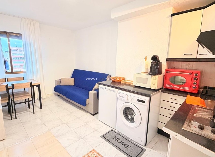 Reventa - Apartamento / piso - Torrevieja - Center