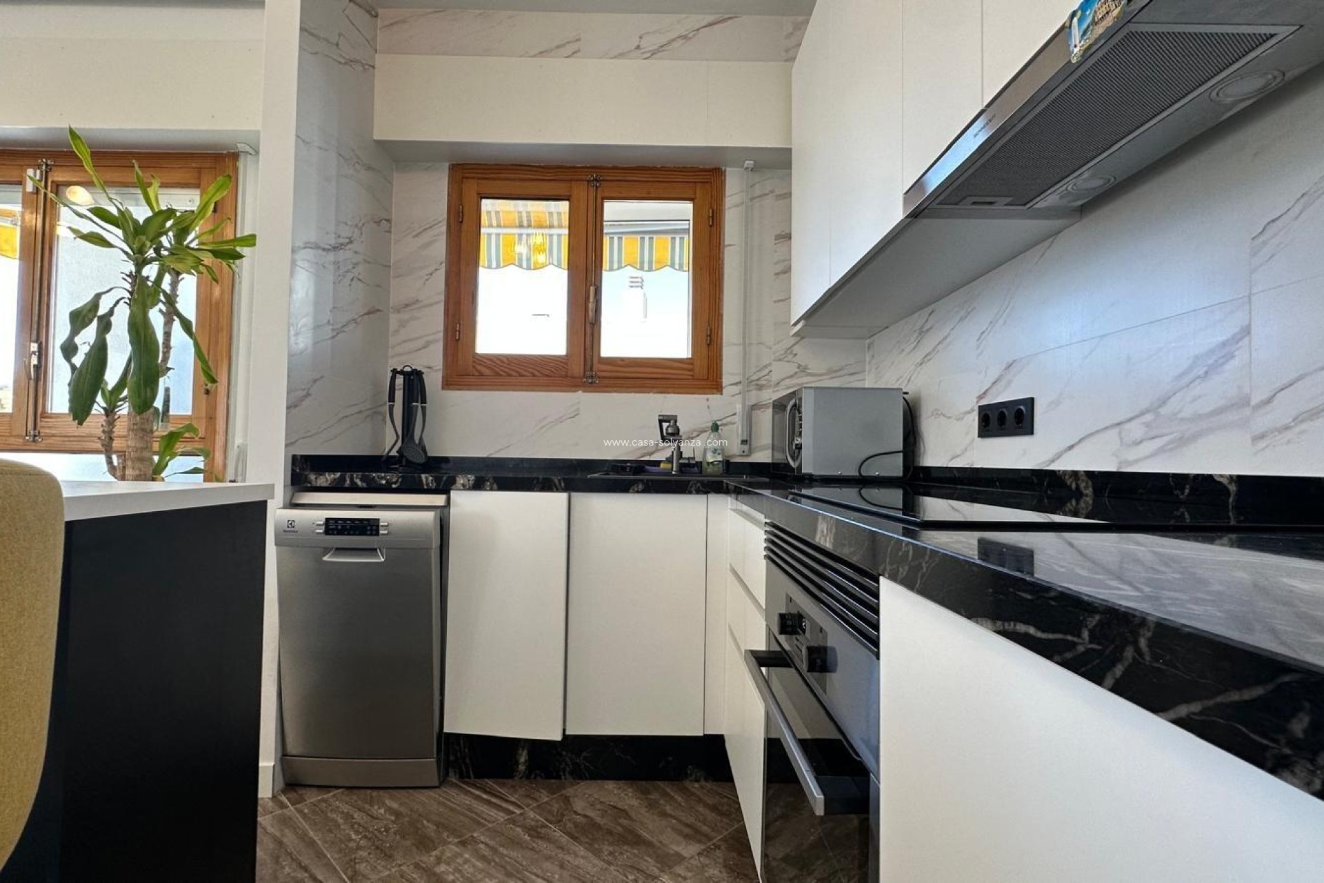 Reventa - Apartamento / piso - Torrevieja - Center