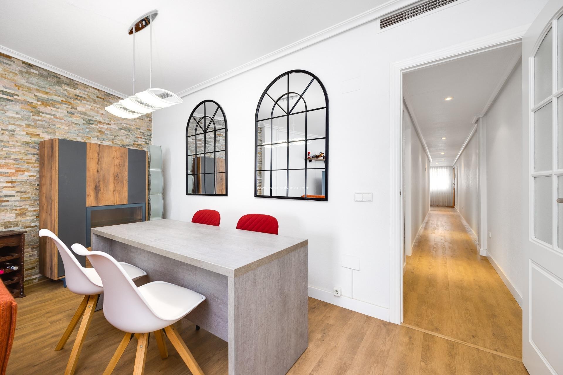 Reventa - Apartamento / piso - Torrevieja - Center