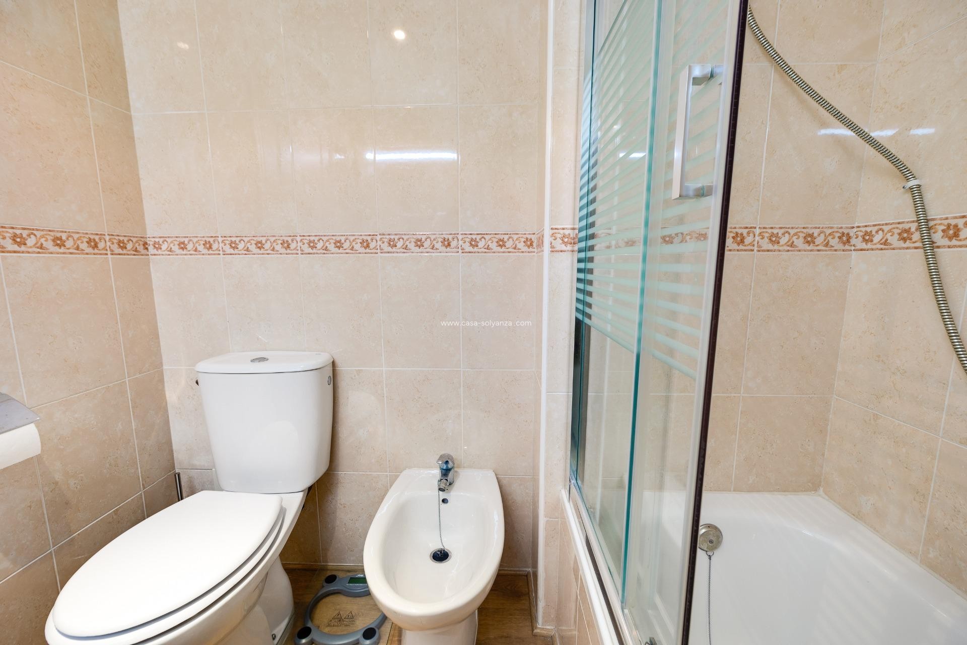 Reventa - Apartamento / piso - Torrevieja - Center