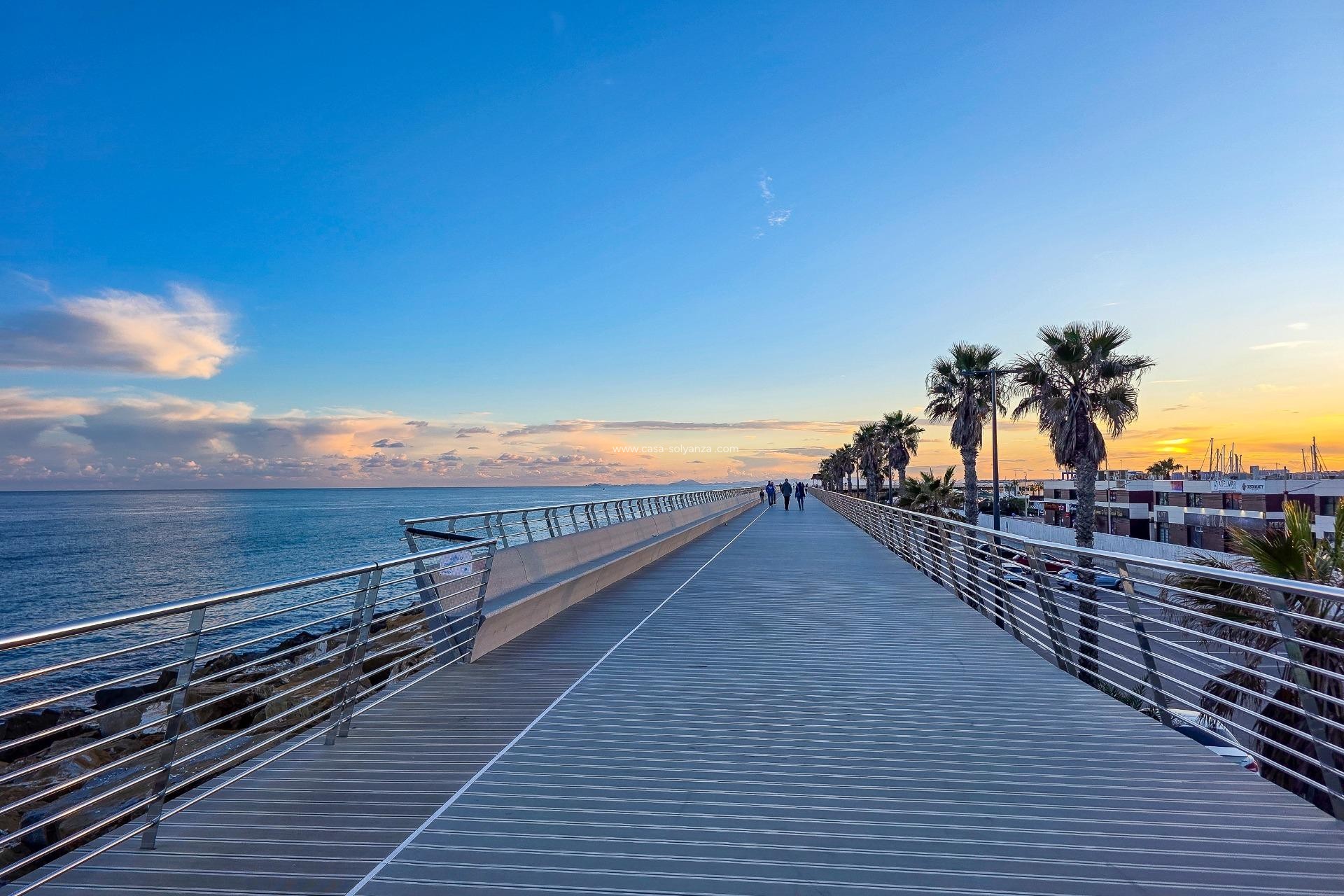 Reventa - Apartamento / piso - Torrevieja - Center