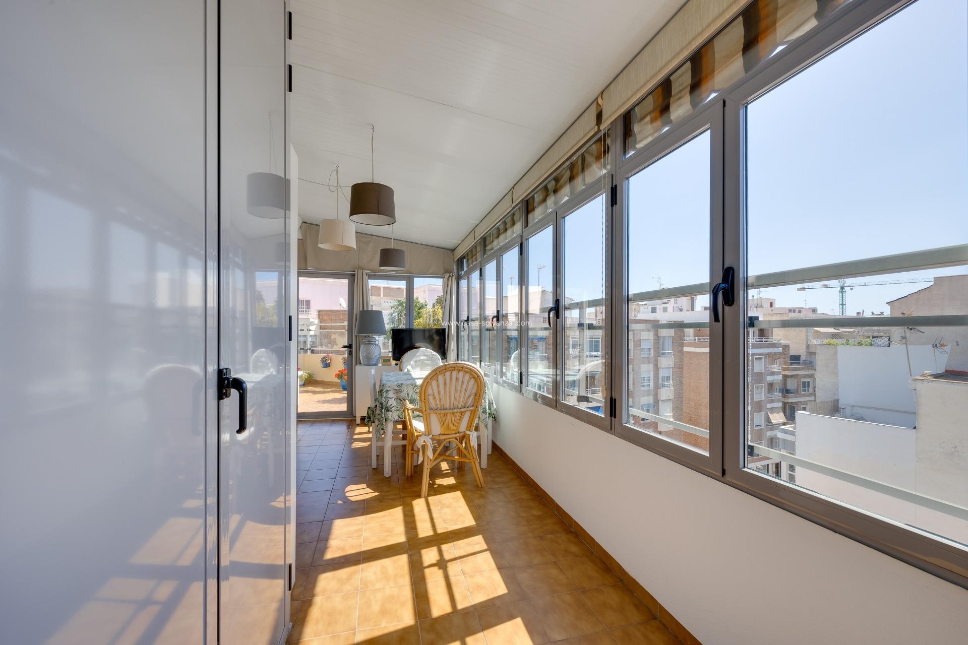 Reventa - Apartamento / piso - Torrevieja - Center