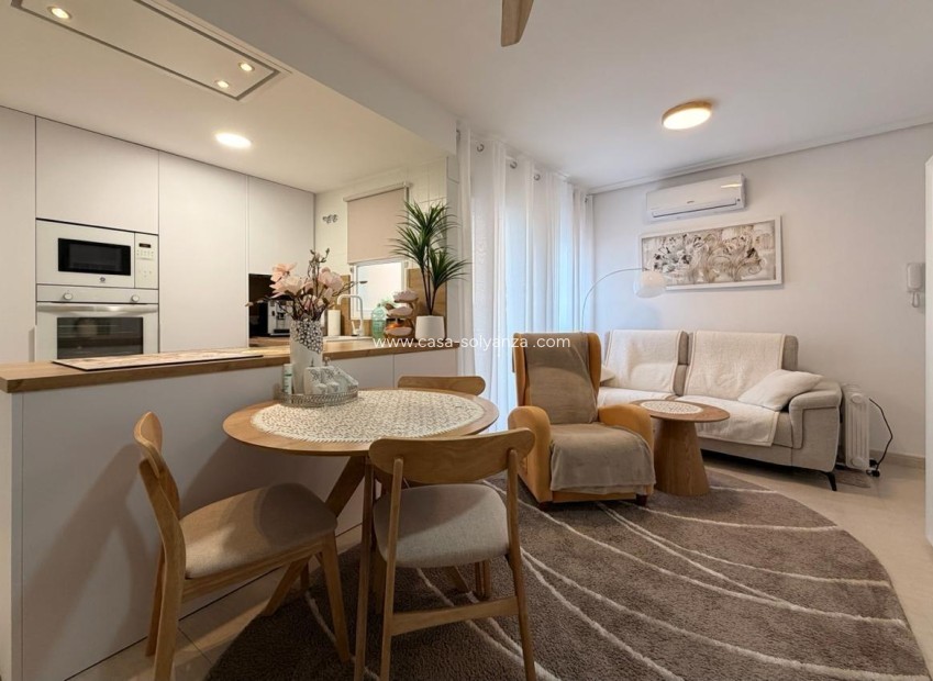 Reventa - Apartamento / piso - Torrevieja - Center