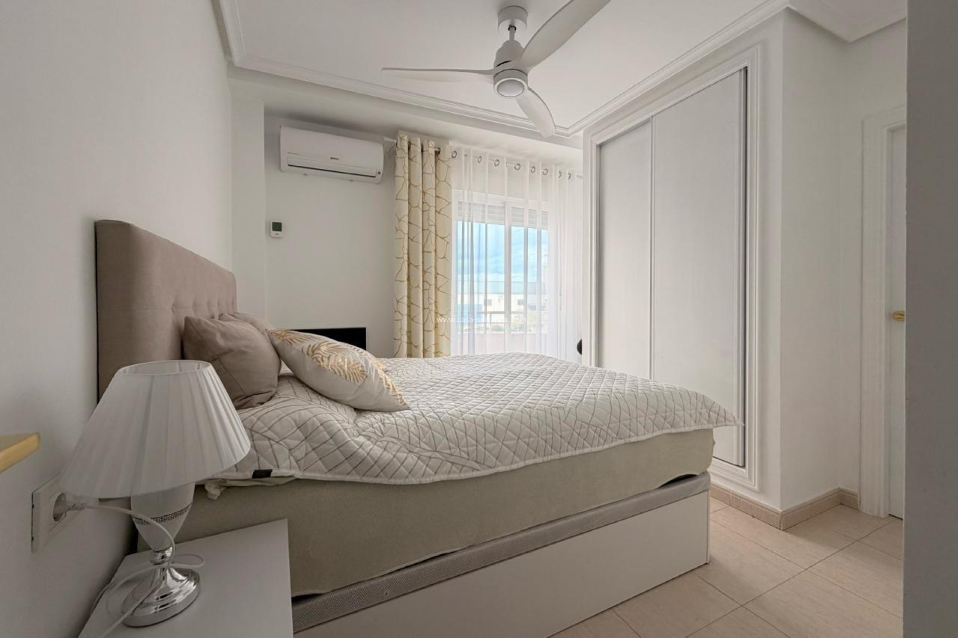 Reventa - Apartamento / piso - Torrevieja - Center