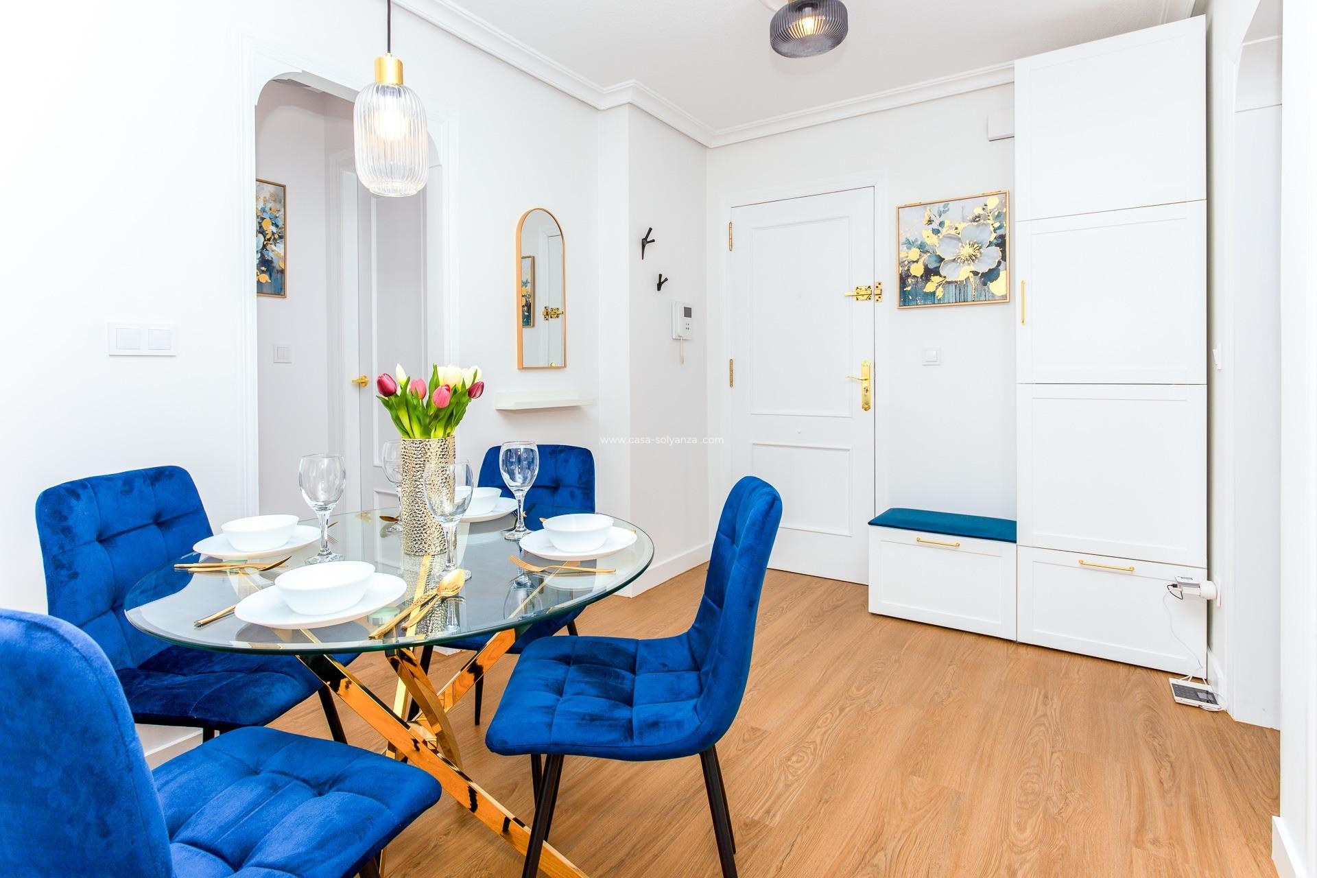 Reventa - Apartamento / piso - Torrevieja - Center