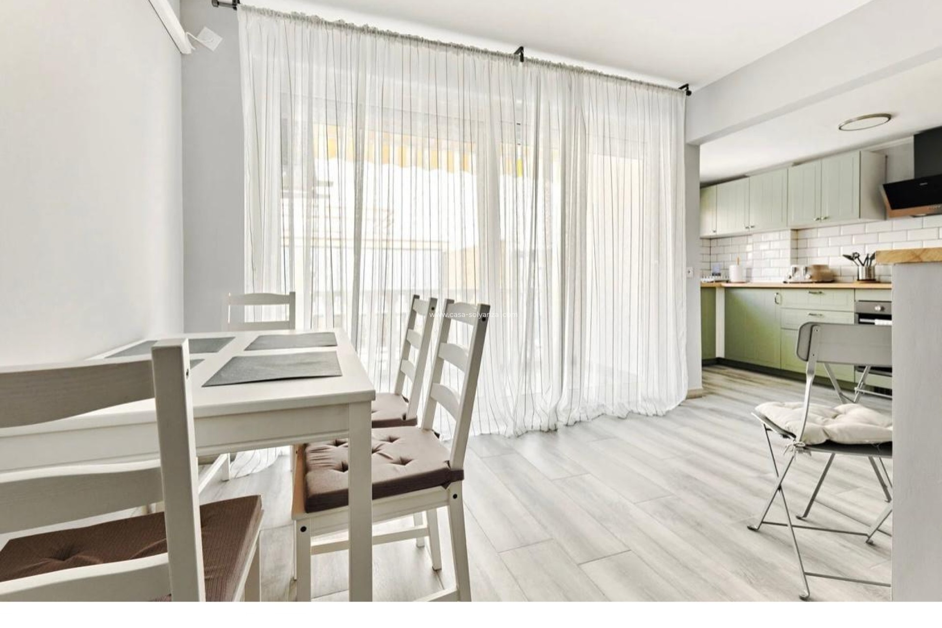 Reventa - Apartamento / piso - Torrevieja - Center