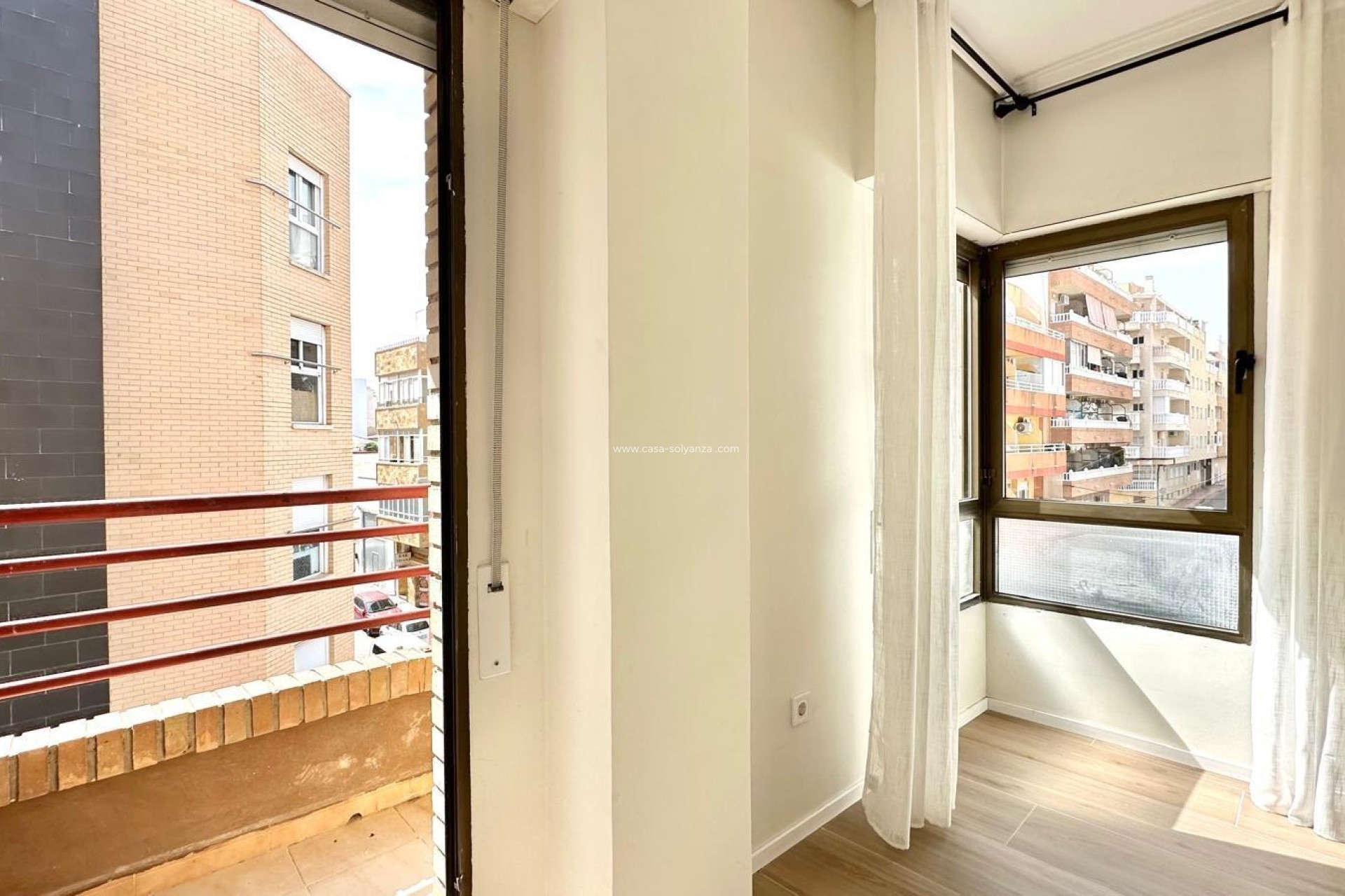 Reventa - Apartamento / piso - Torrevieja - Center