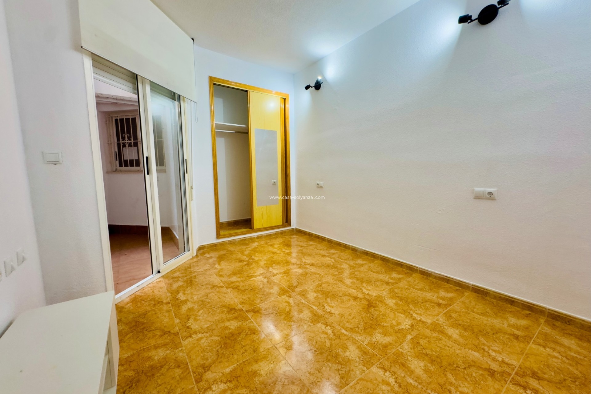 Reventa - Apartamento / piso - Torrevieja - Center