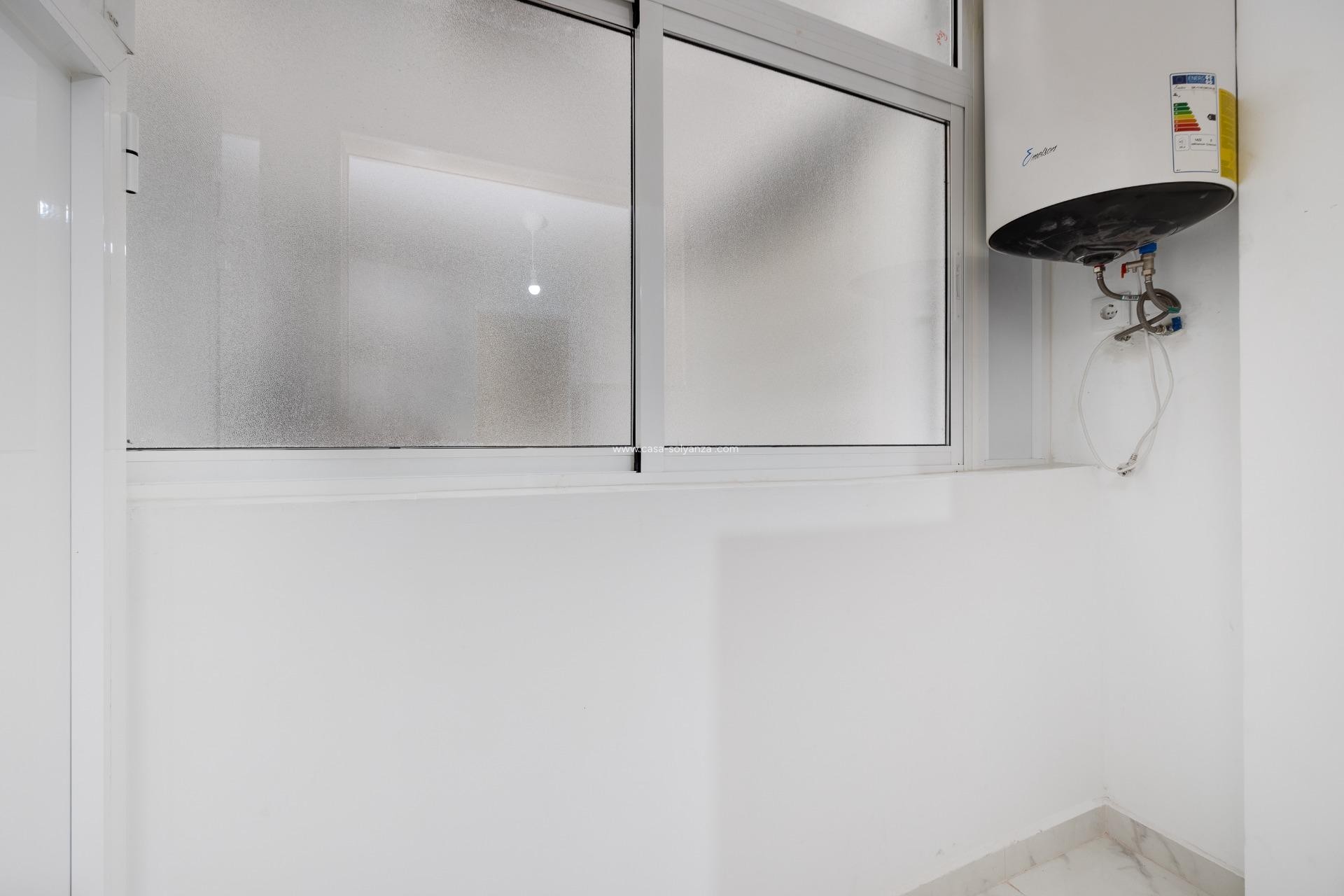 Reventa - Apartamento / piso - Torrevieja - Center