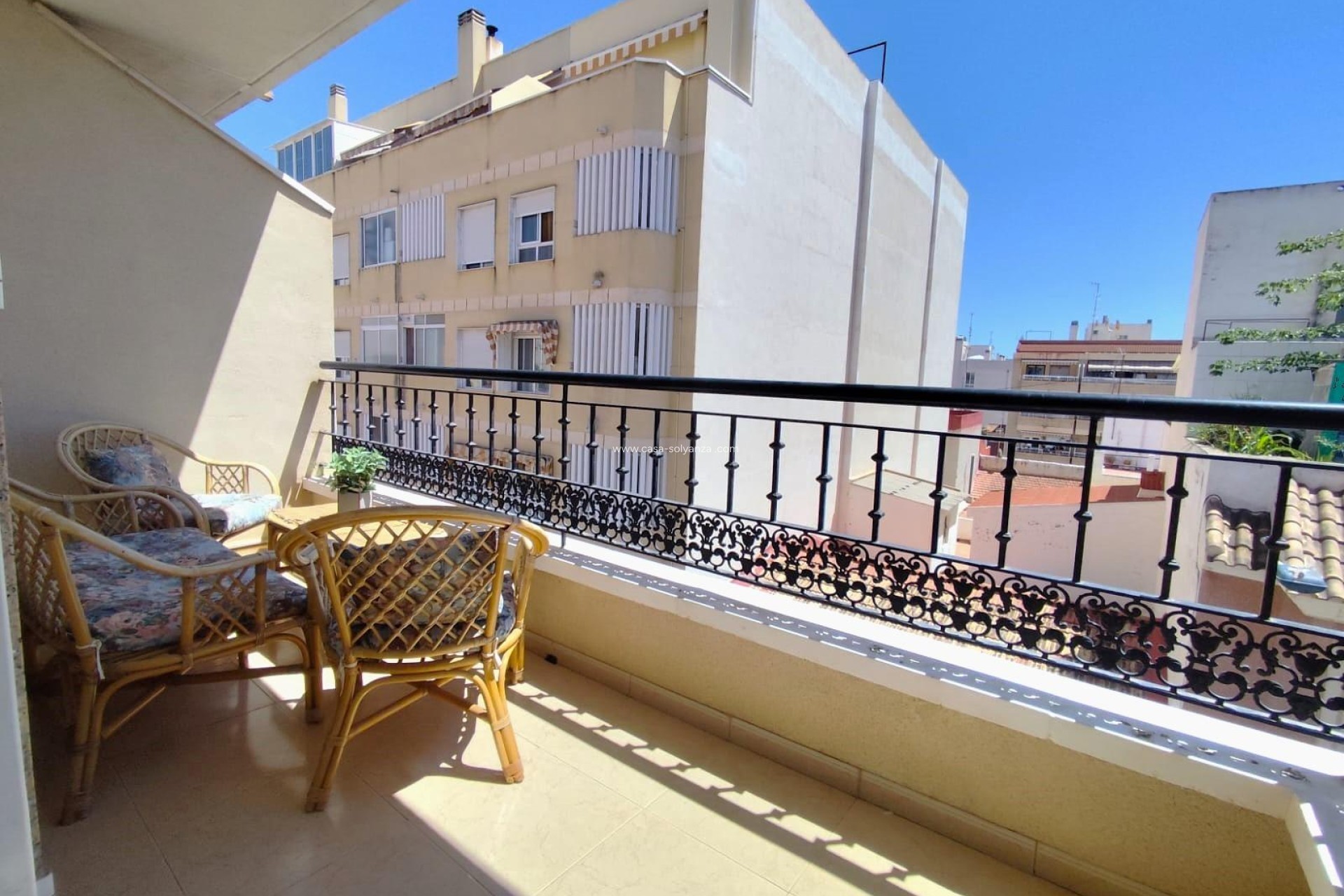 Reventa - Apartamento / piso - Torrevieja - Center