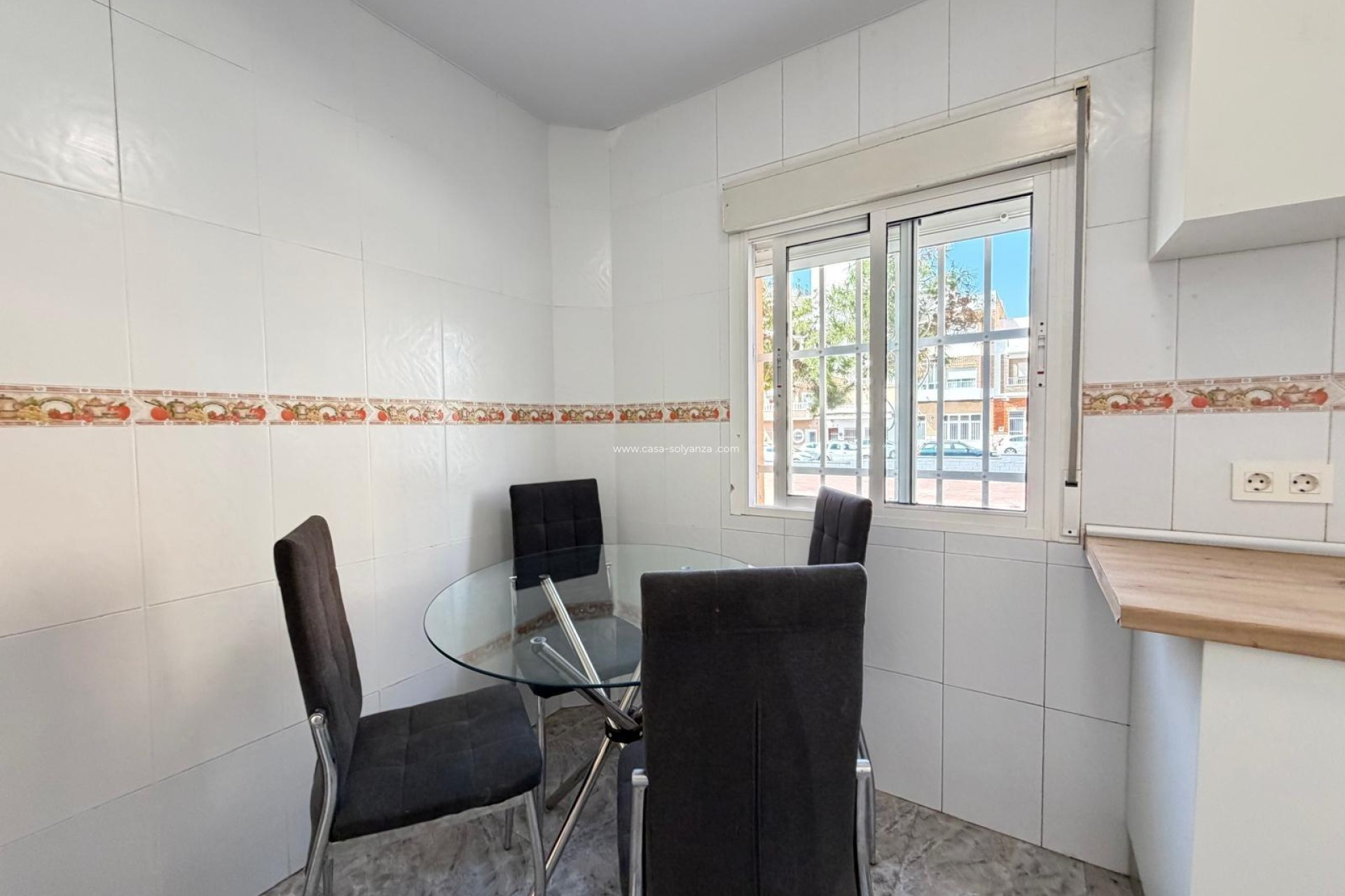 Reventa - Apartamento / piso - Torrevieja - Center
