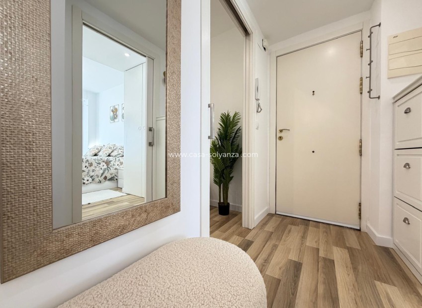 Reventa - Apartamento / piso - Torrevieja - Center