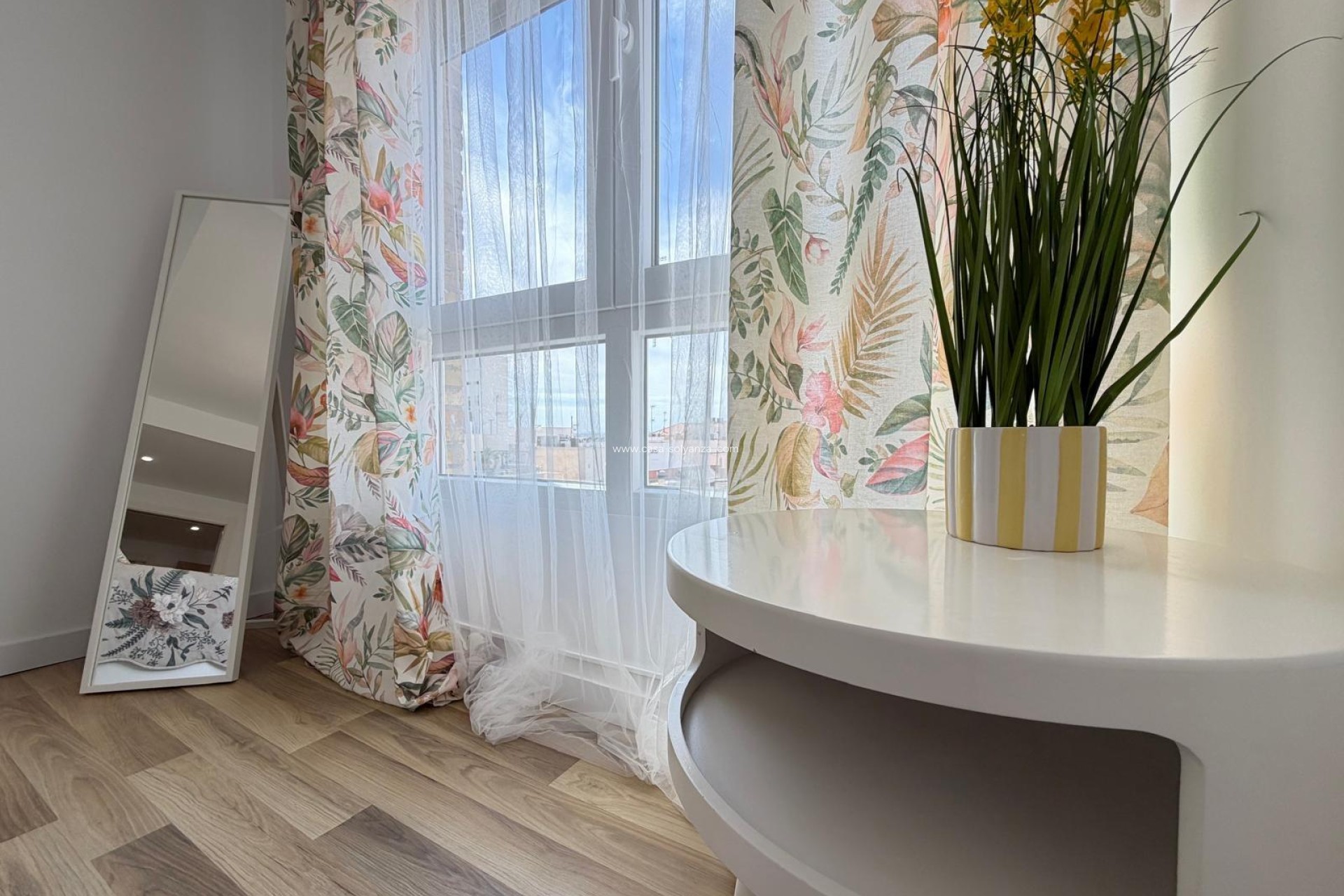 Reventa - Apartamento / piso - Torrevieja - Center