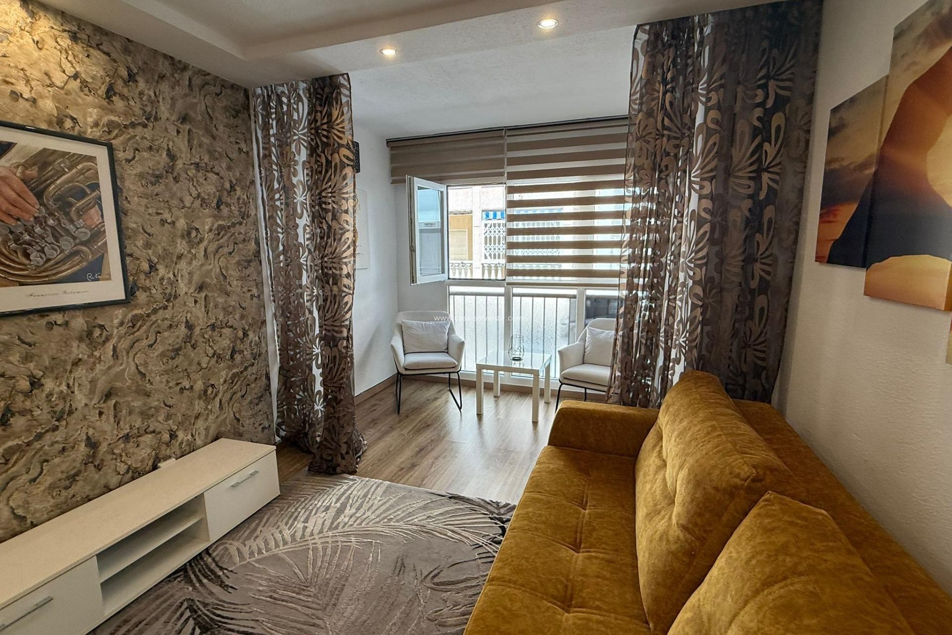 Reventa - Apartamento / piso - Torrevieja - Center