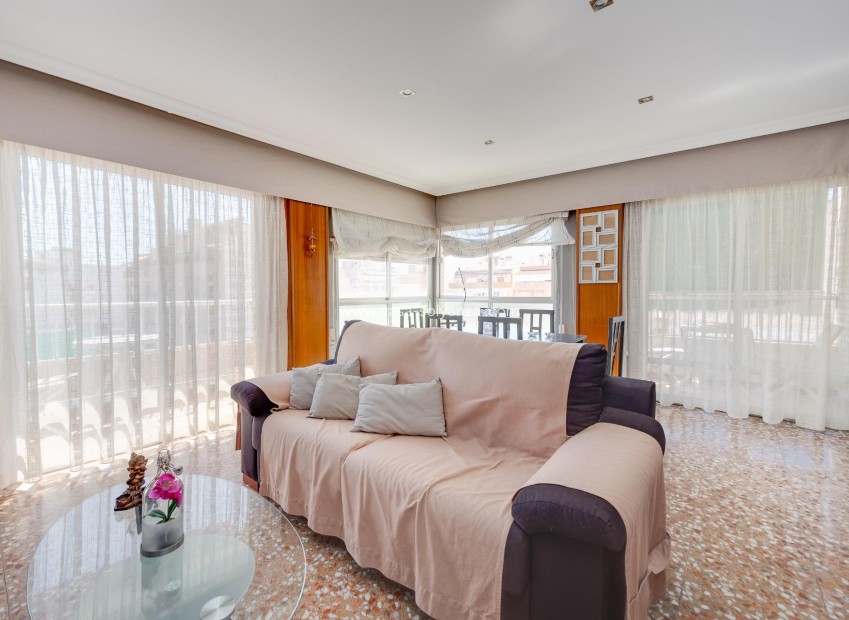 Reventa - Apartamento / piso - Torrevieja - Center
