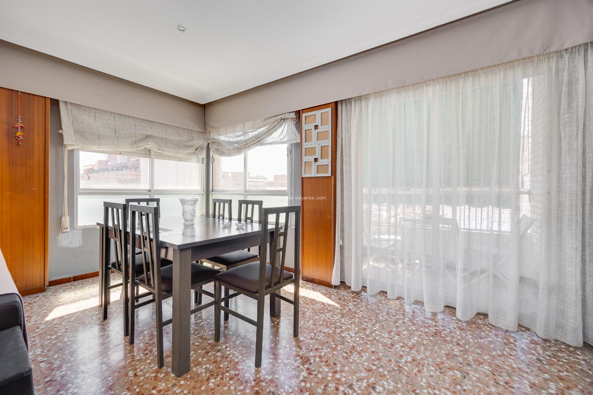 Reventa - Apartamento / piso - Torrevieja - Center
