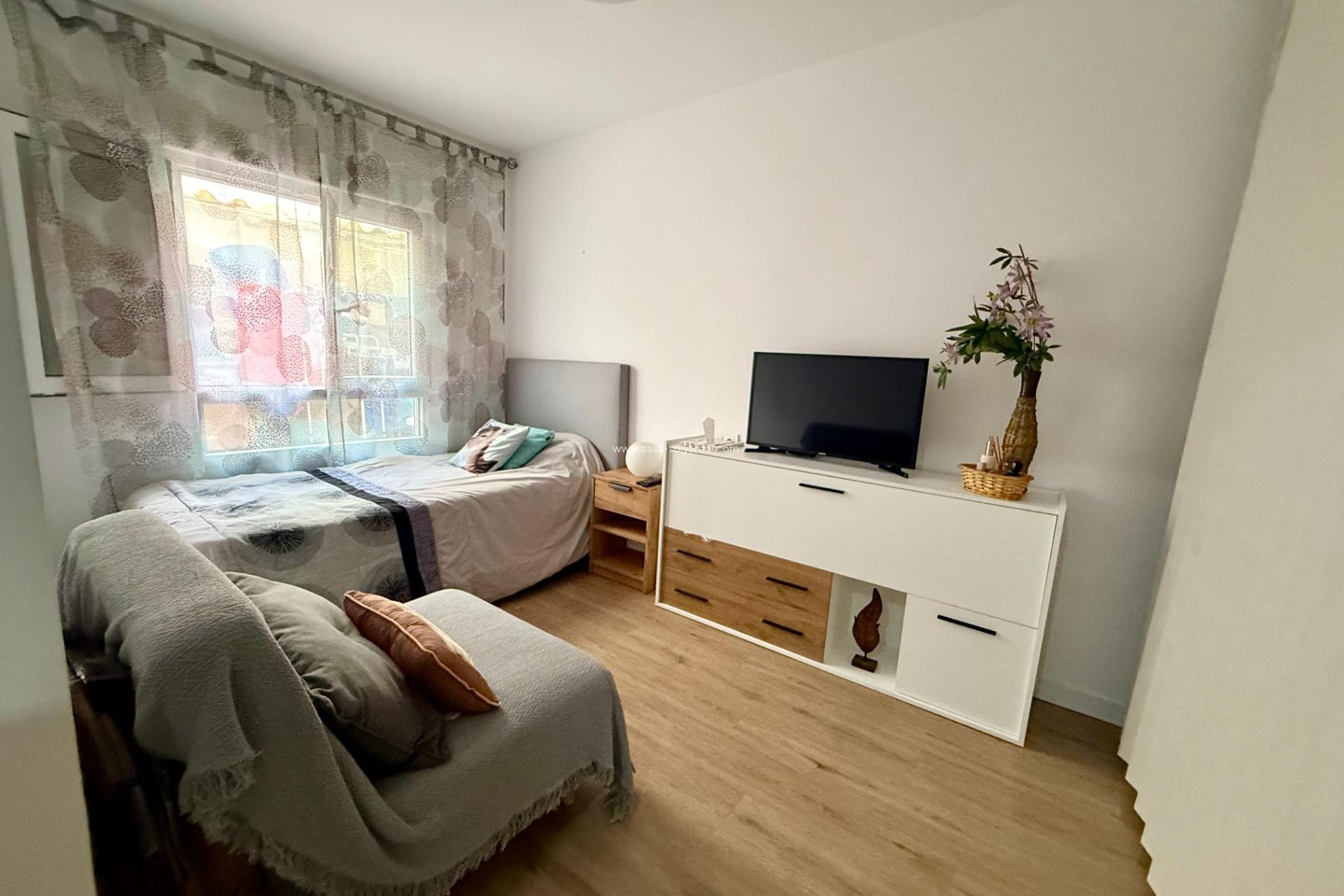 Reventa - Apartamento / piso - Torrevieja - Center
