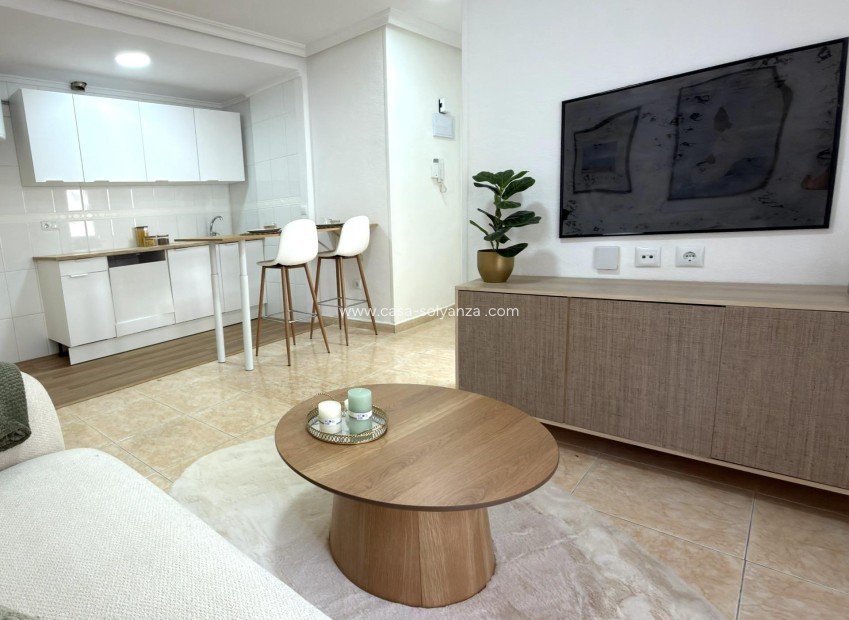 Reventa - Apartamento / piso - Torrevieja - Center