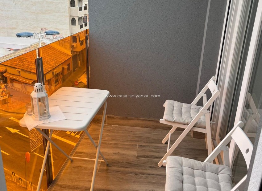 Reventa - Apartamento / piso - Torrevieja - Center