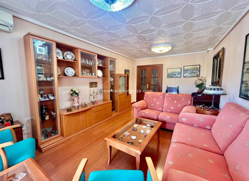 Reventa - Apartamento / piso - Torrevieja - Center