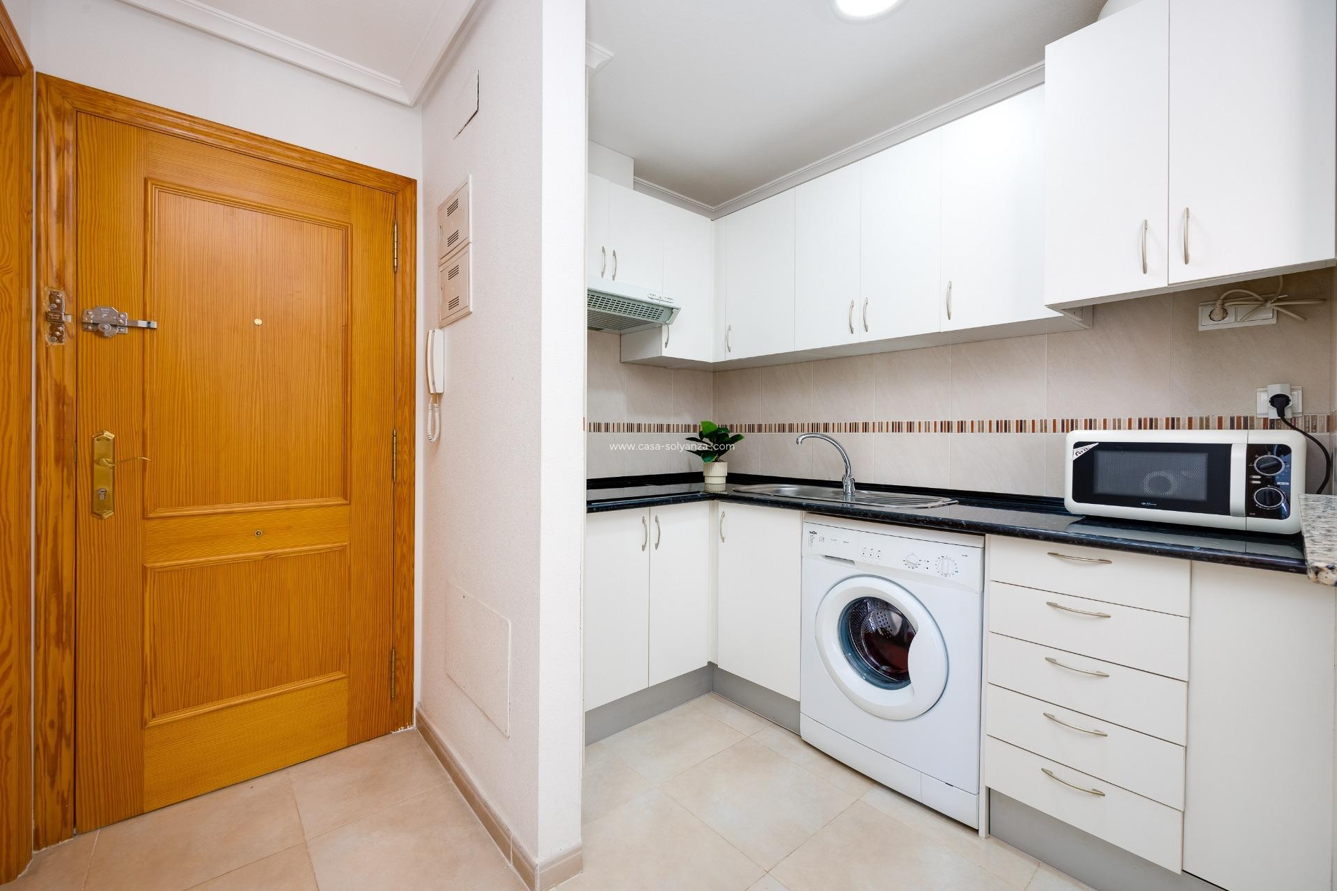 Reventa - Apartamento / piso - Torrevieja - Center