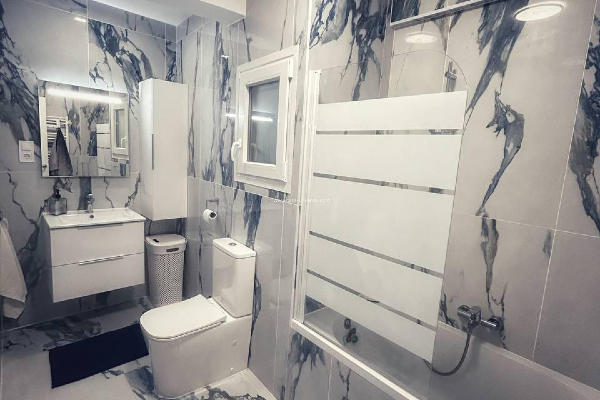 Reventa - Apartamento / piso - Torrevieja - Center