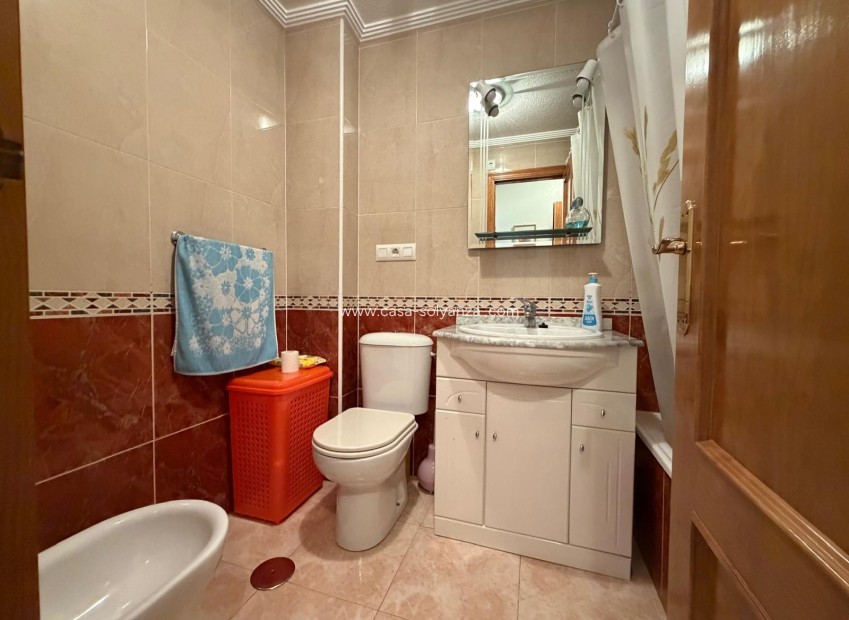 Reventa - Apartamento / piso - Torrevieja - Center
