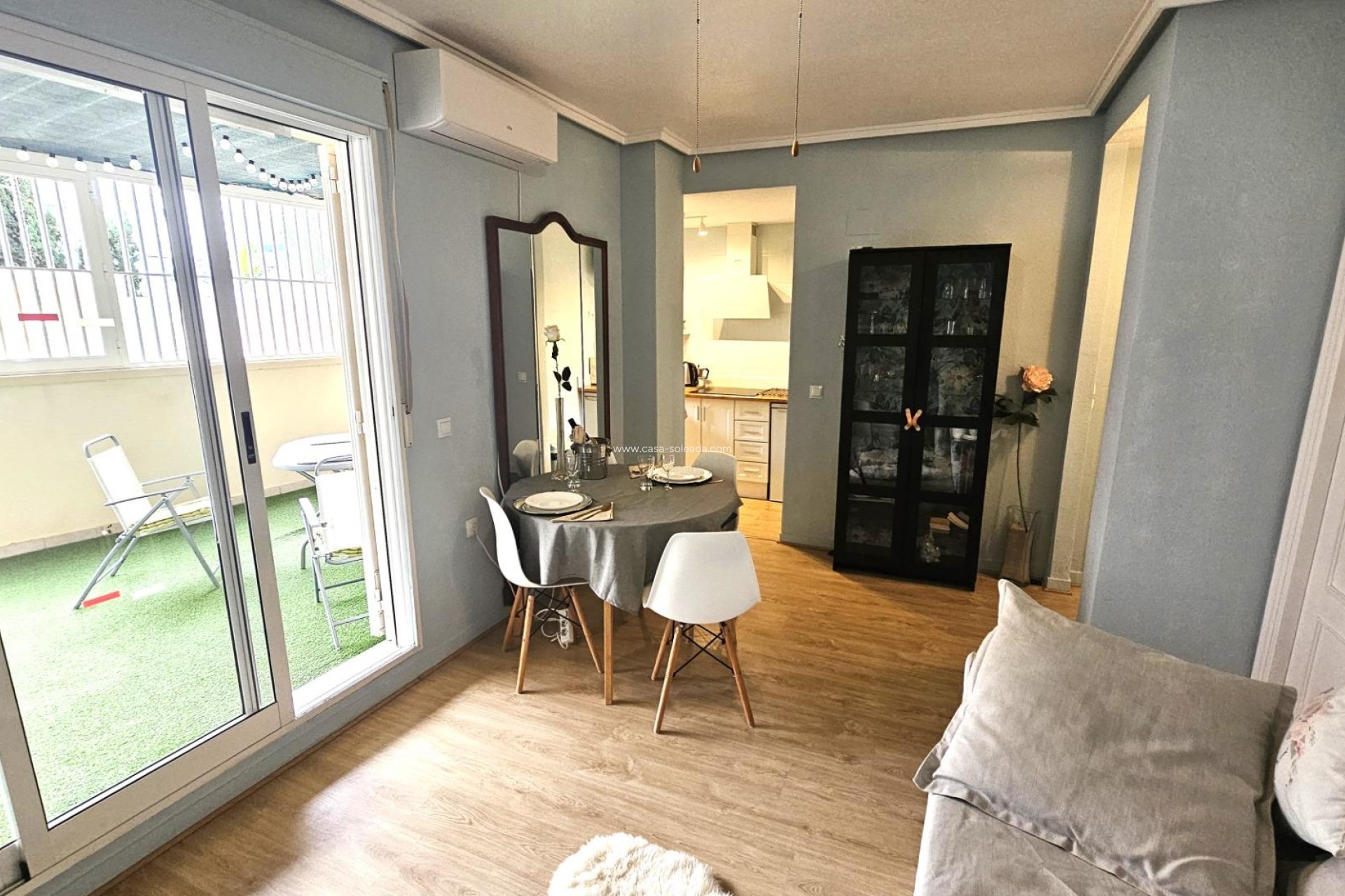 Reventa - Apartamento / piso - Torrevieja - Center