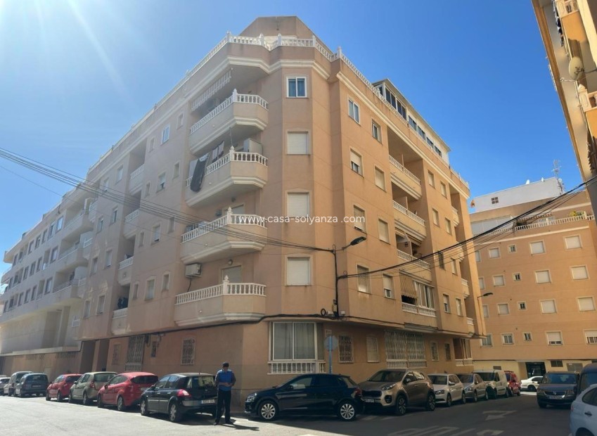 Reventa - Apartamento / piso - Torrevieja - Center