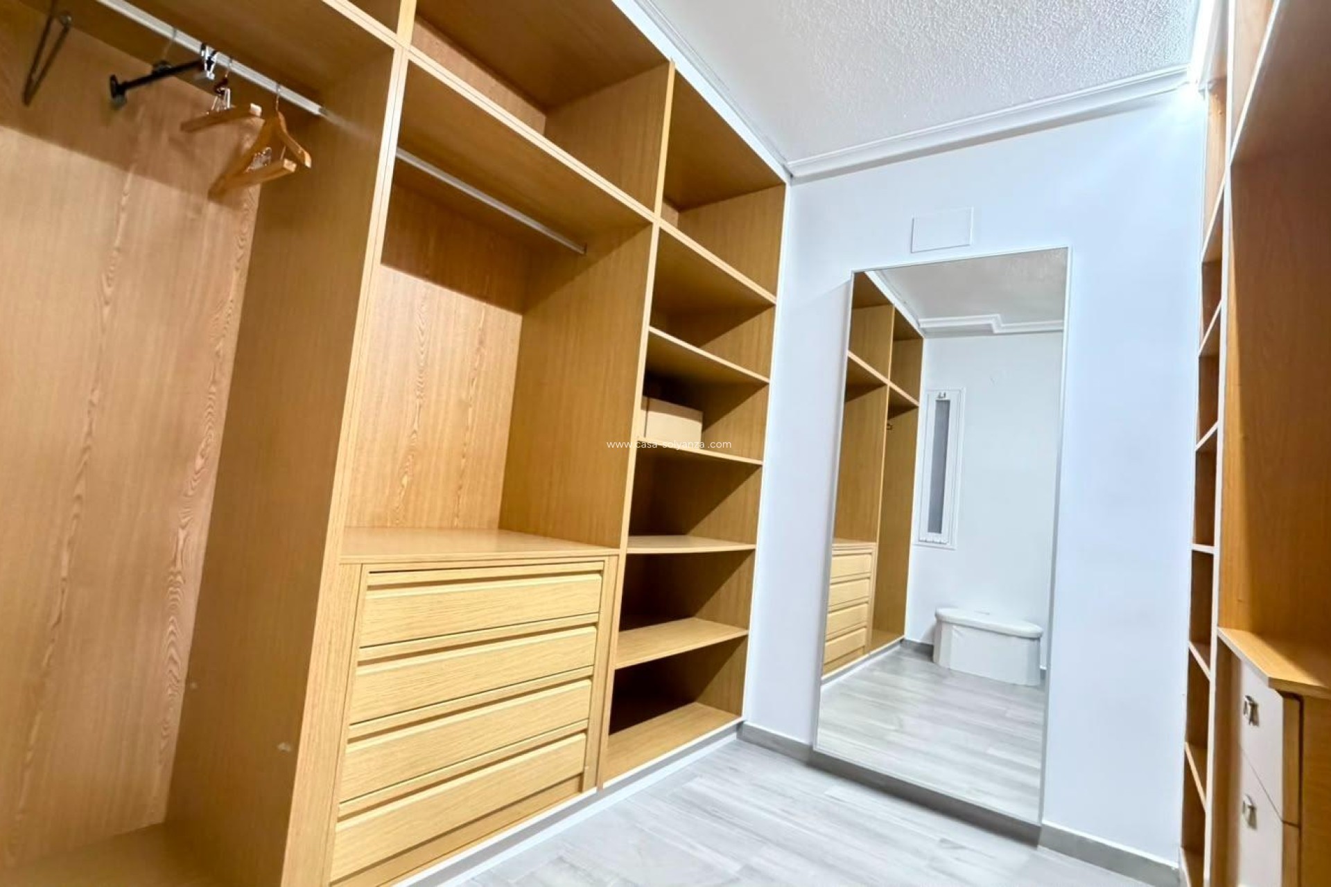 Reventa - Apartamento / piso - Torrevieja - Centro - Muelle Pesquero
